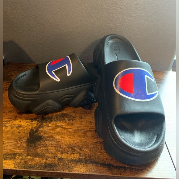 Champion Platform Slides - Picture 1 of 5
